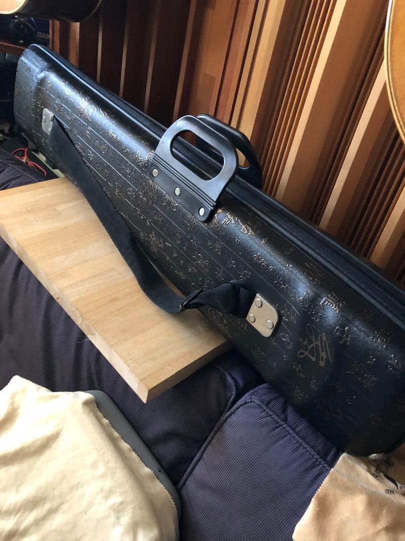 二胡　黒檀 金属軸糸巻き　ERシリーズ　中級グレード　ケース　弓、チューナー他