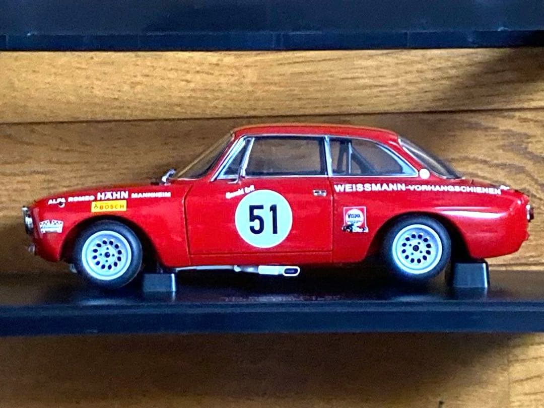 Alfa Romeo GT Am Hahne DRM 1071ミニカー 51号