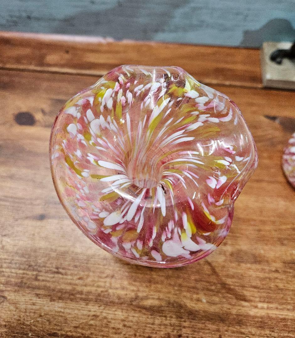 フランスアンティーク オパリンガラス クリシー フリル 花瓶 花器 一輪挿し