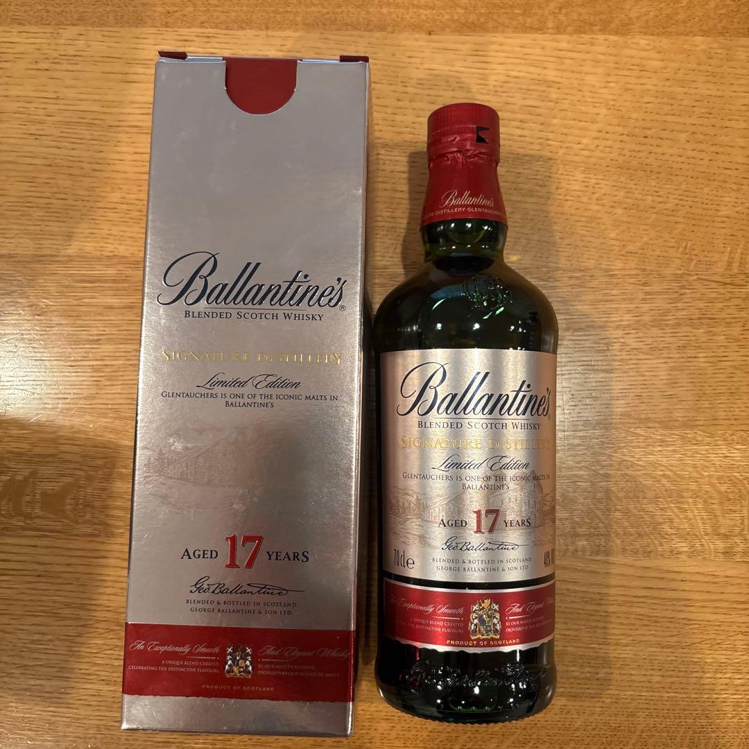 バランタイン　Ballantine's 17年 限定版ウイスキー 700ml