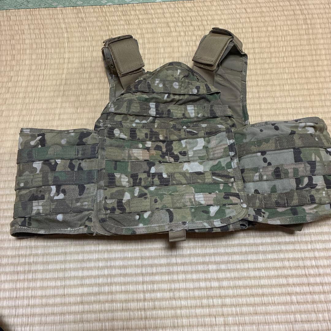 個人装備 MSA Paraclete Plate Carrier Multicam