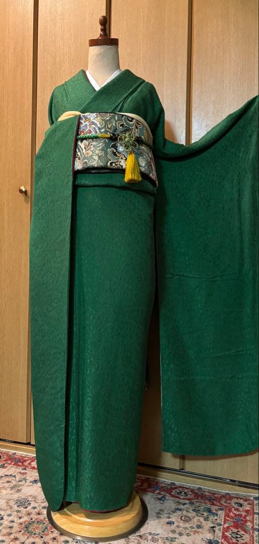 正絹　辻ヶ花地文　正絹無地振袖 花紋　トールゆったりサイズ エメラルドグリーン