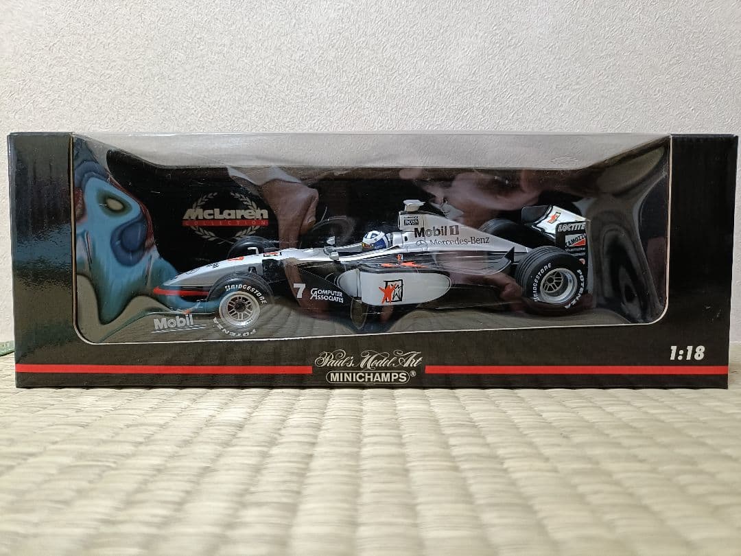 McLaren MINICHAMPS 1:18 ミニカー