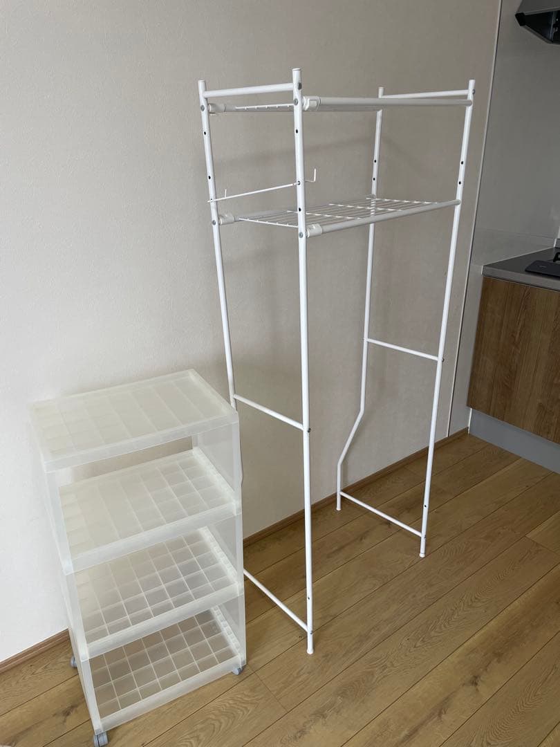 美品 お得！日時限定 埼玉県春日部 ホワイト ベッドフレーム シングルベッド