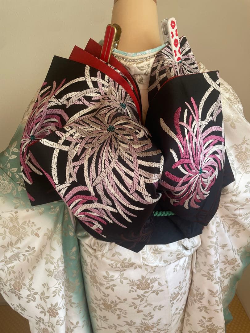 美品　金彩　振袖　正絹