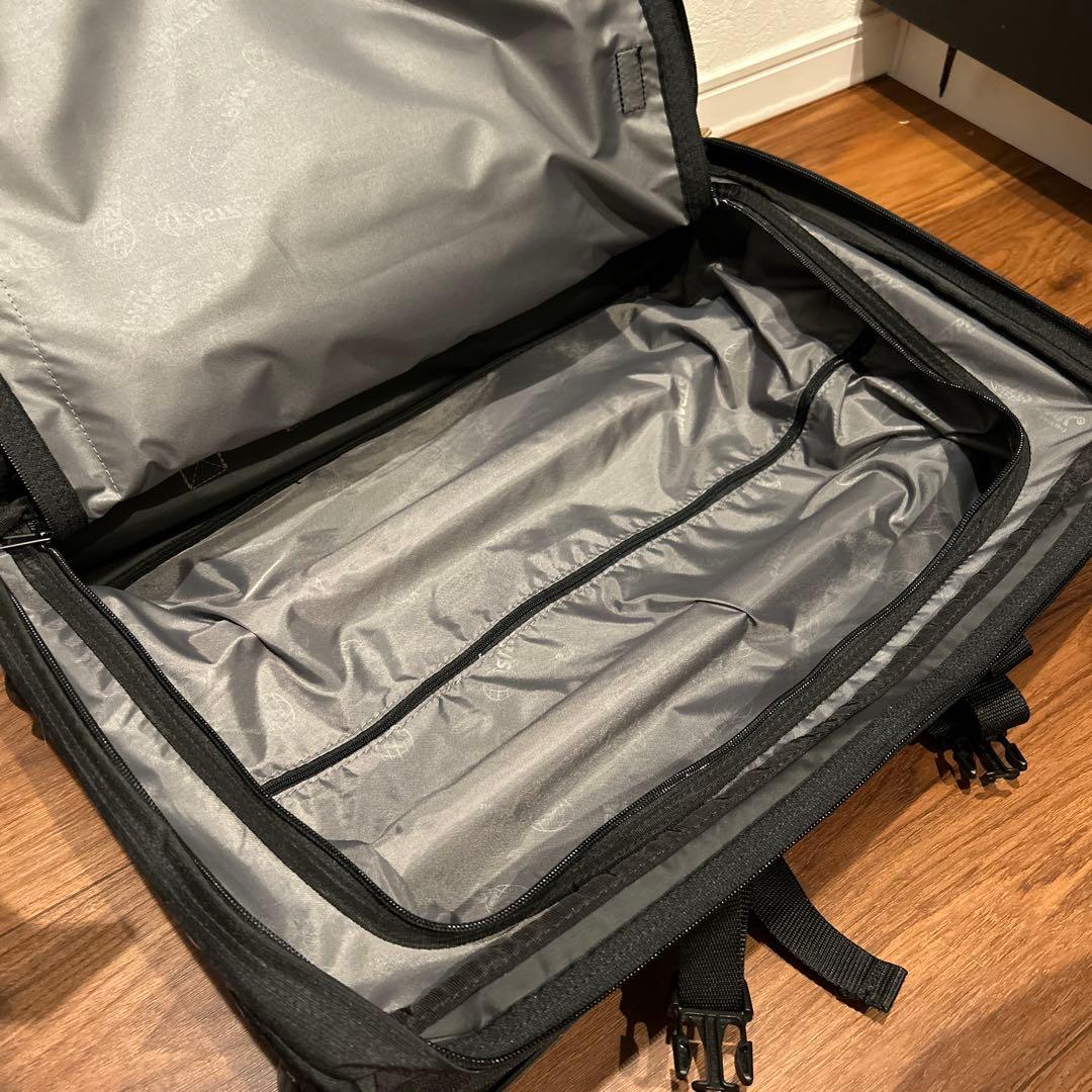 ☆ EASTPAK 　TRANVERZ トリムウィールドキャンバススーツケース