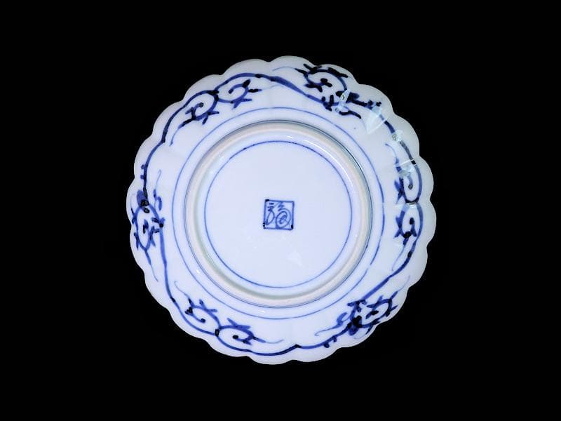 大聖寺伊万里　金襴手　紋章に菊花皿 　5寸皿　D174AS-COe