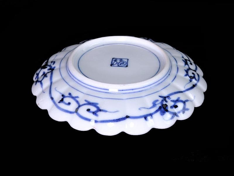 大聖寺伊万里　金襴手　紋章に菊花皿 　5寸皿　D174AS-COe