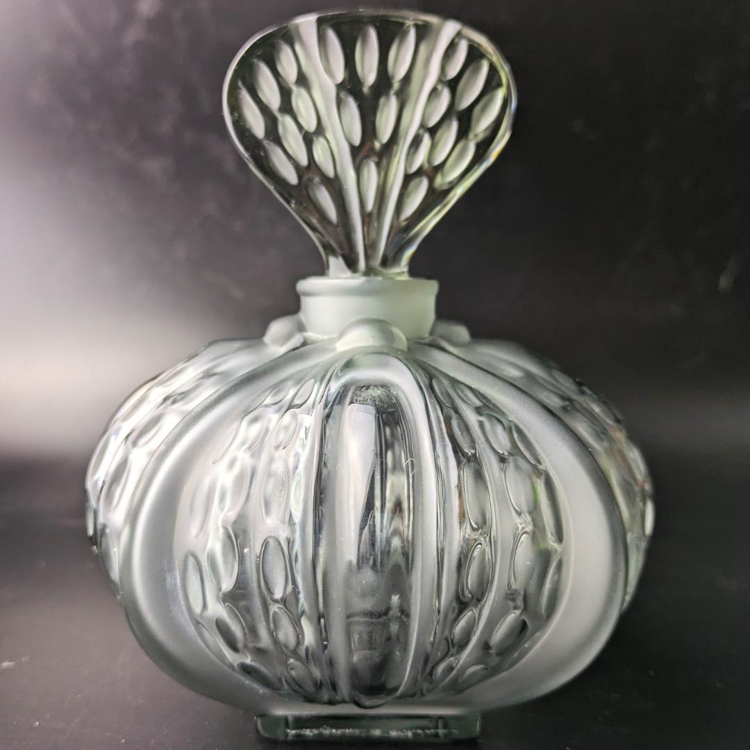 魔法のようなブルーグレー★ラリック ミラベル かぼちゃ 13㎝ 香水瓶