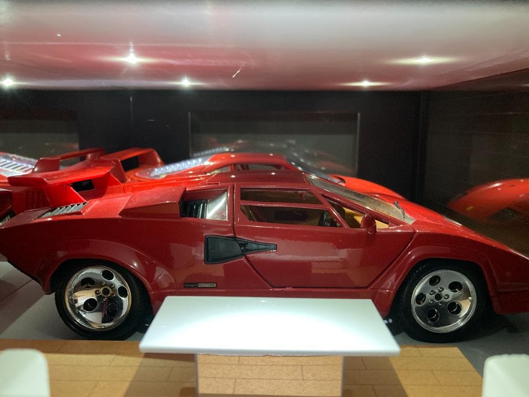 ミニカー専用ジオラマ：1/18 リビングタイプガレージⅠ／男の秘密基地ガレージ！