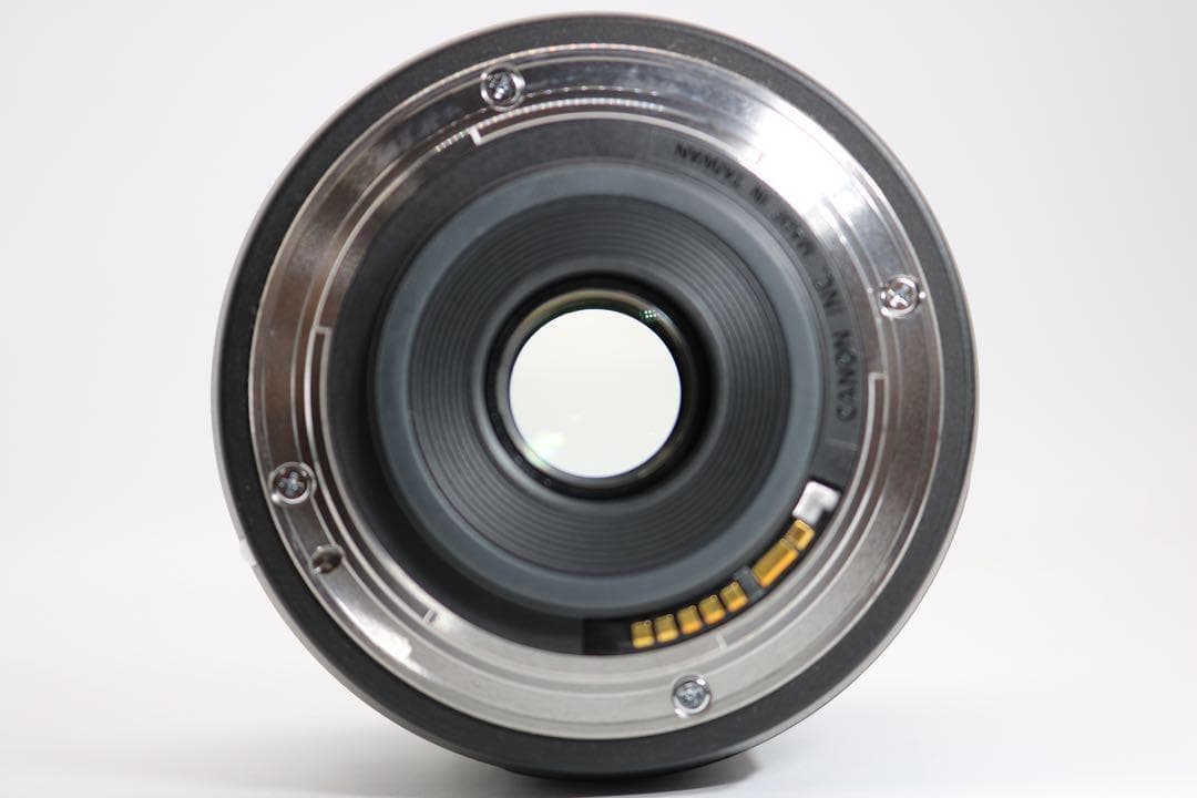 新品級 【Canon EF-S 18-135mm IS USM】 EFレンズ