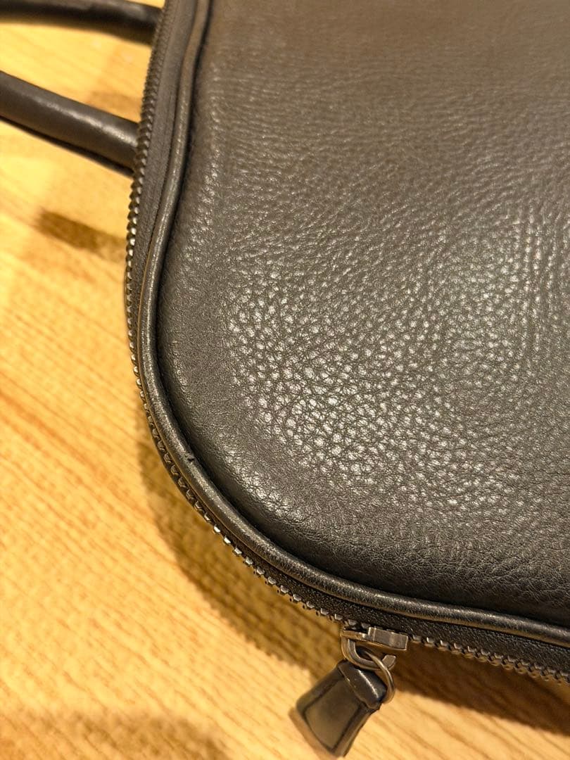 FlathorityのオイルミーリングPCリュック(M) 16インチ可能