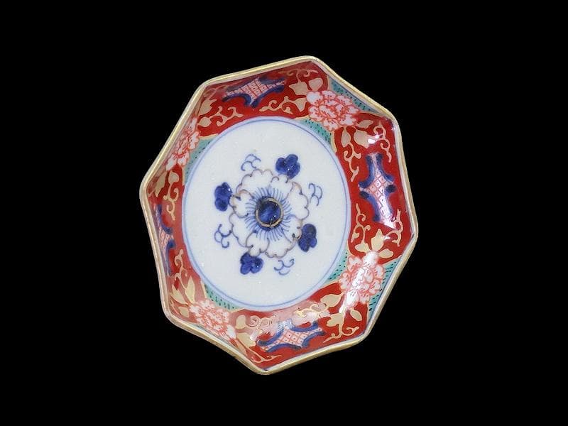 古伊万里　金襴手　牡丹に金唐草の図　３寸皿　豆皿　手塩皿　F243AS-fbtq