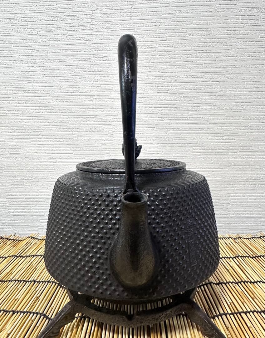 未使用、長期保管品　南部伝統工芸士 及川寛治作真作保証　九重形１５型アラレ