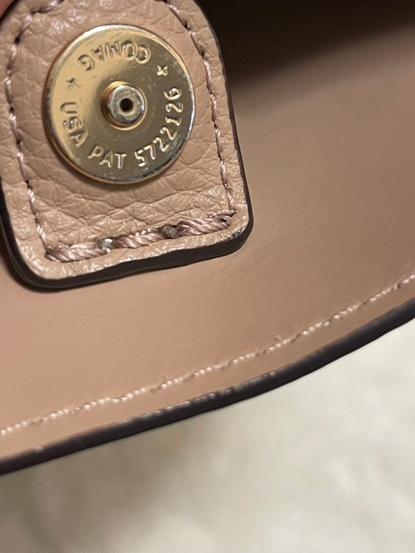 み*★様 ❤️Coach SNOOPY❤️スモールタウンバケットバッグ日記刺繍付