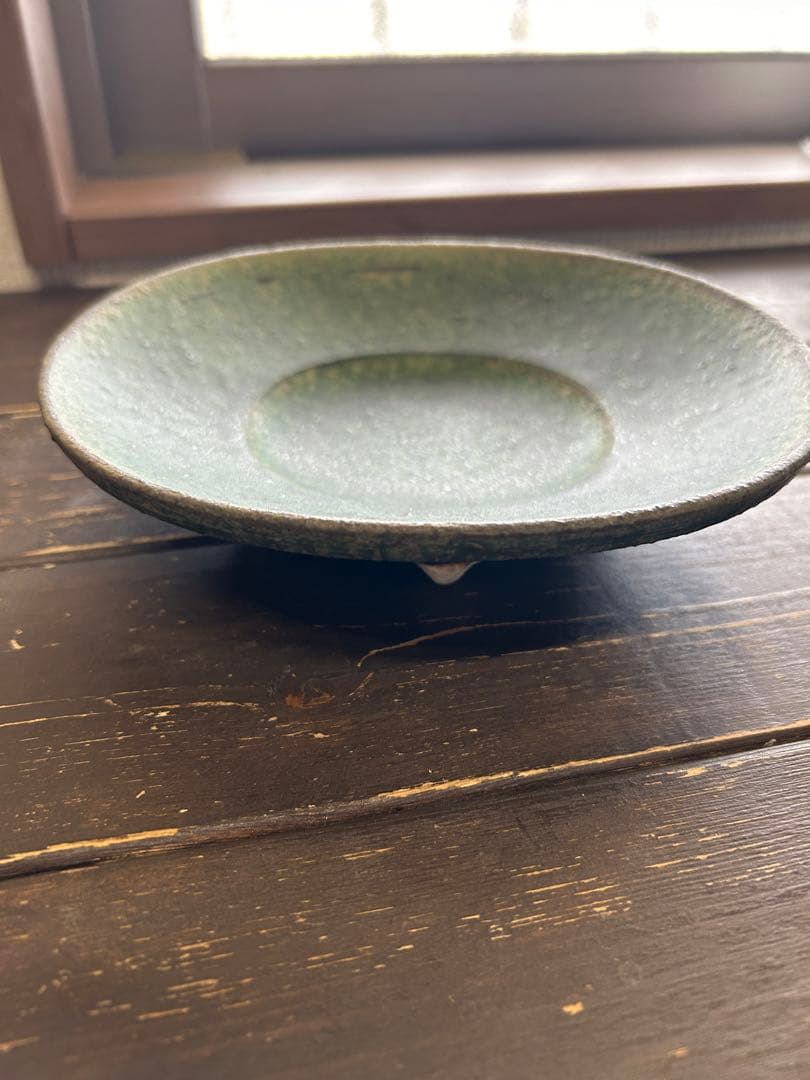大嶺實清　大嶺工房　三つ足皿　陶器　沖縄　やちむん　緑　囍屋　グリーン　読谷