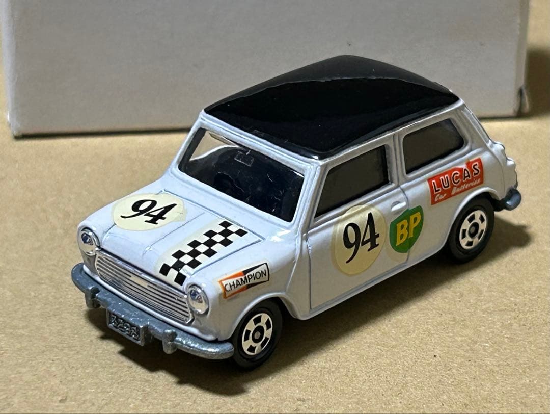 トミカ ミニクーパー トラフィック イベント特注モデル