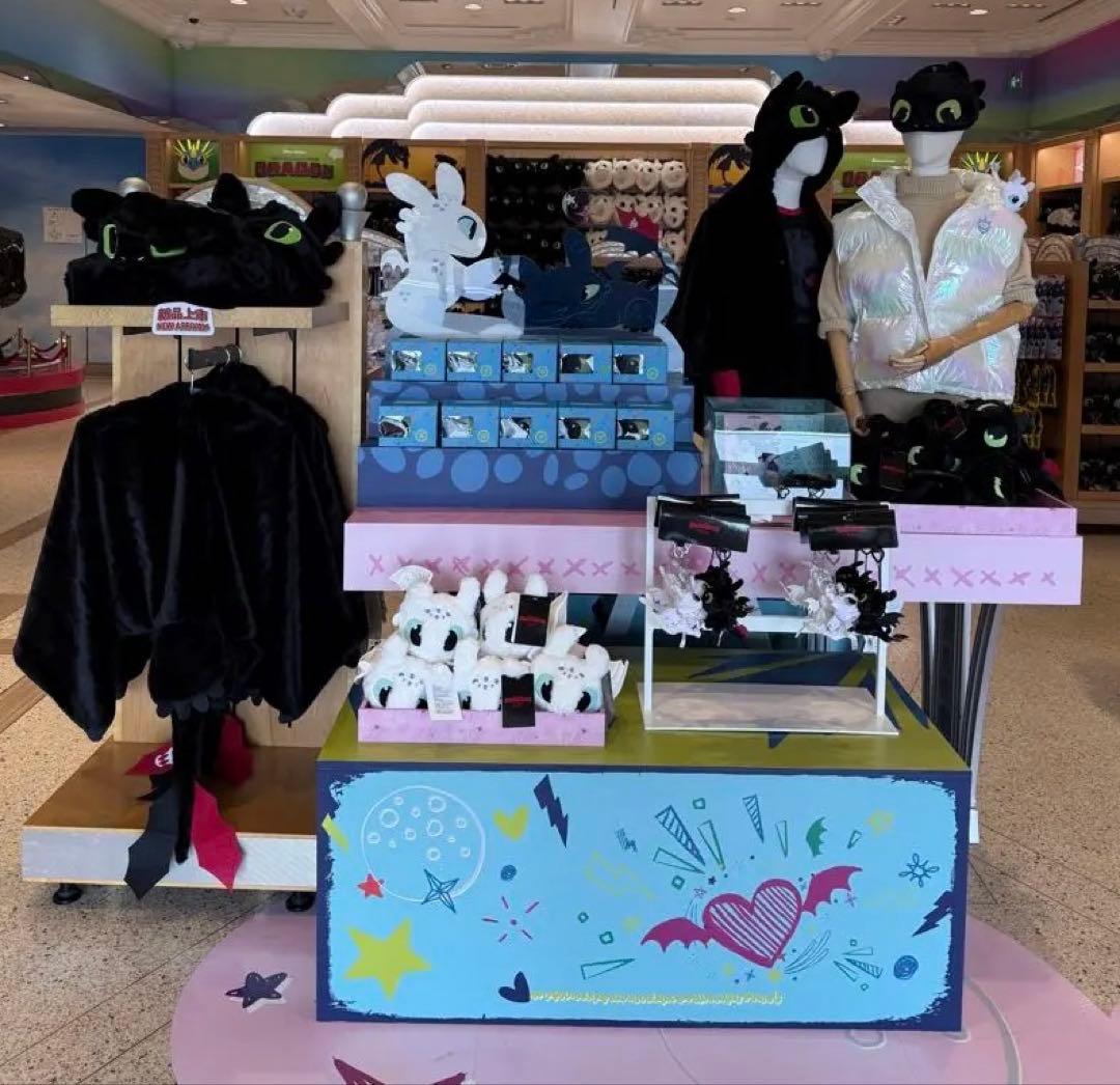 新商品　北京ユニバ限定　ヒックとドラゴン　トゥースレス　ライトフューリー