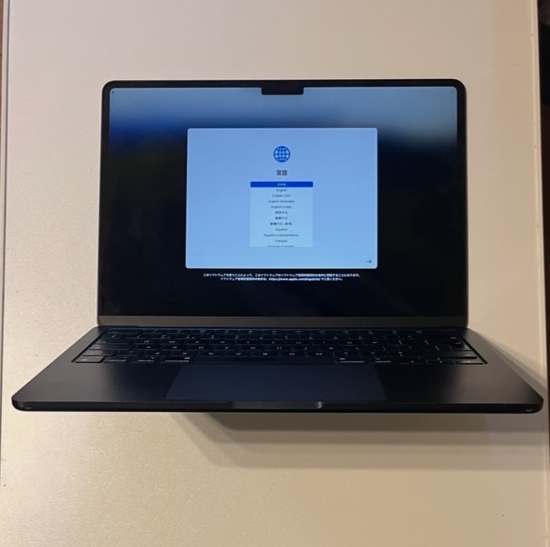MacBook Air M2 13.6 UKキー　＋新品2ポート35wアダプタ