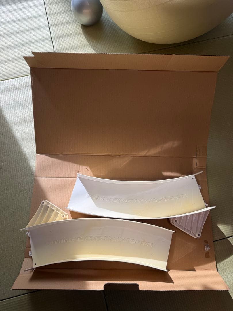 タミヤ ミニ四駆ジャパンカップジュニアサーキットレッド/ブルー/ホワイト限定商品