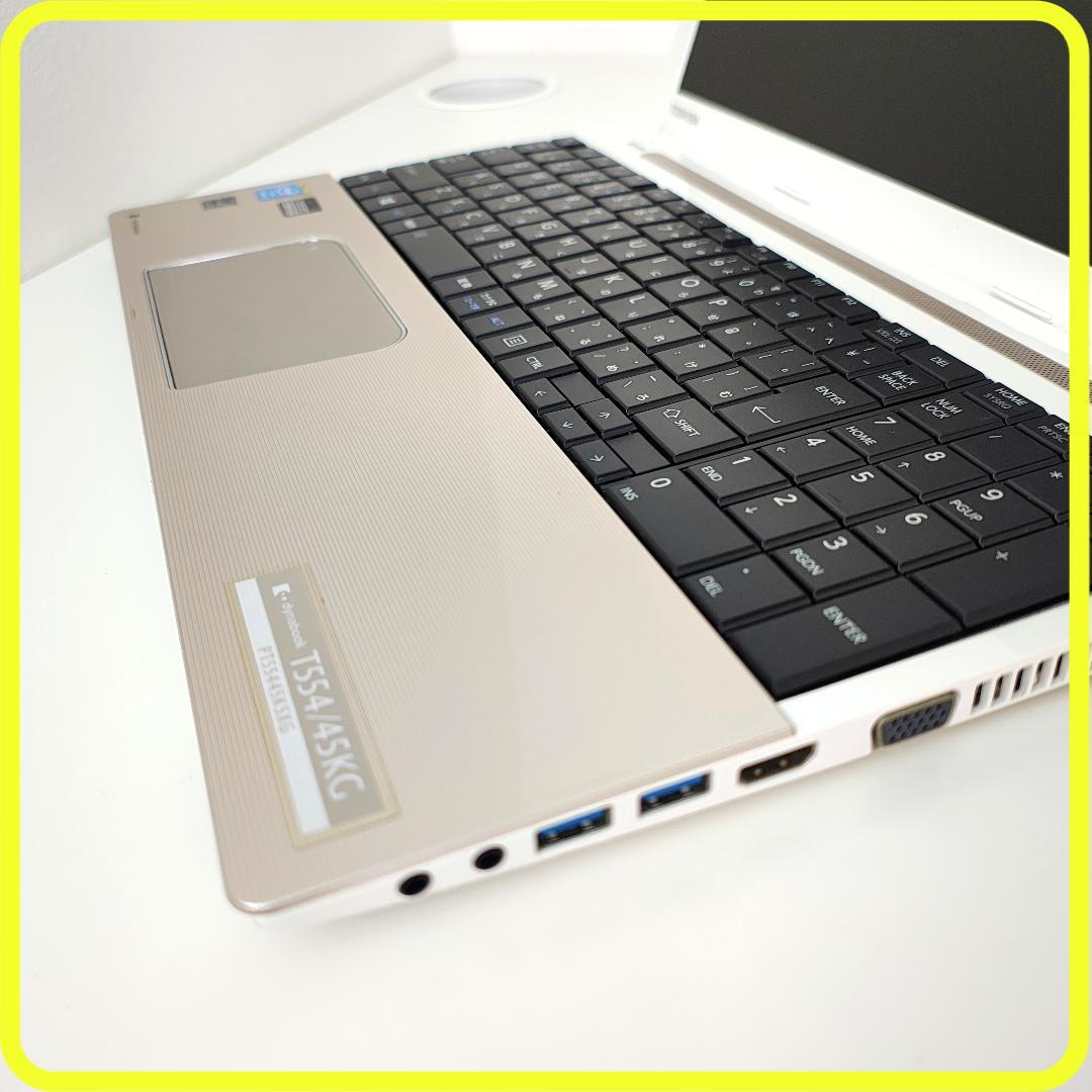 新品SSD256GB⭐️windows11　ノートパソコン　office　681