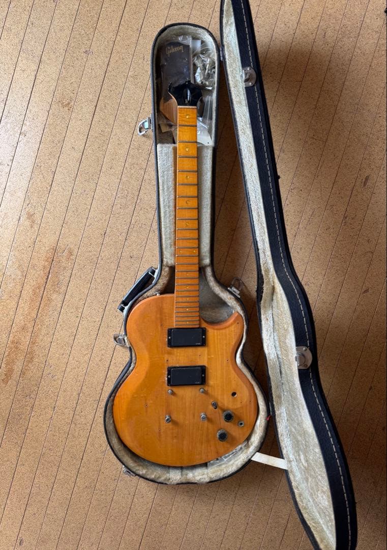 GibsonギブソンL6-S エレキギター ナチュラルカラー ハードケース付き