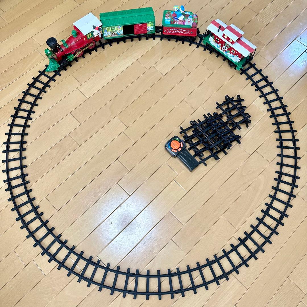 ハワイ購入❣️ディズニー 電車 おもちゃ プラレール