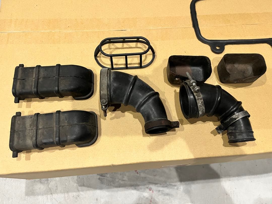 GR５０.８０(ミニトレ)オイルタンク＆エアクリーナーカバー　レストア用