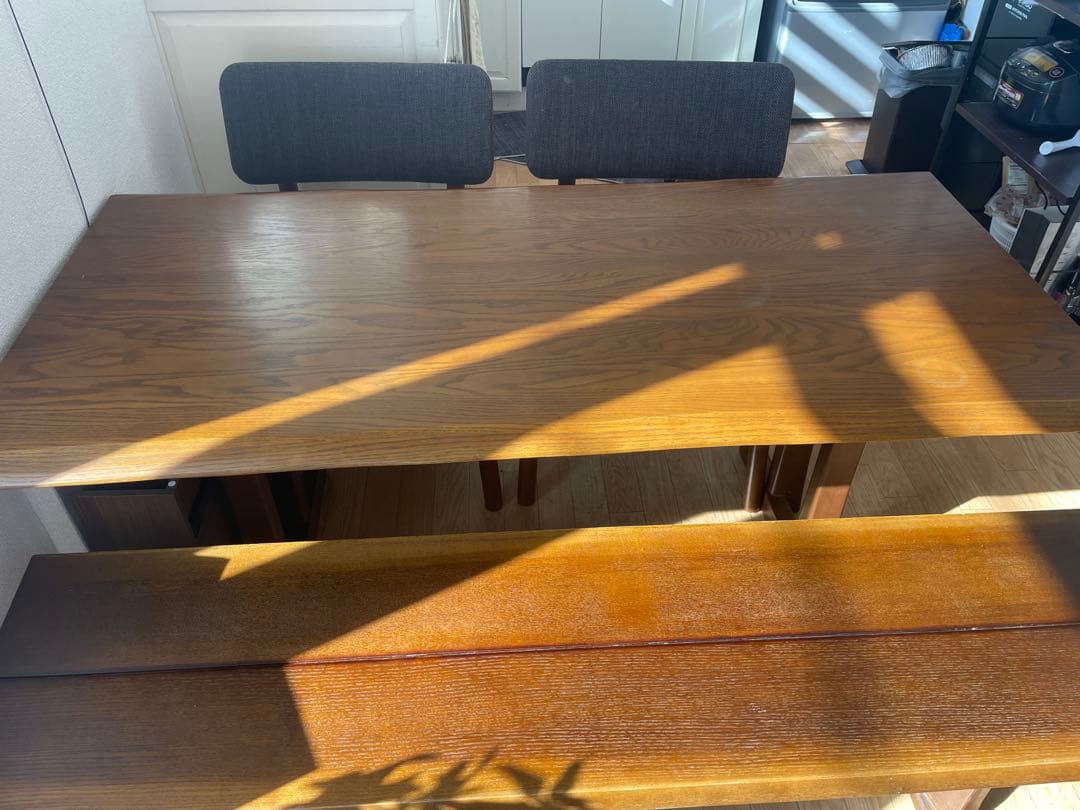 木製ダイニングテーブル　*ベンチ、椅子2脚は別売。