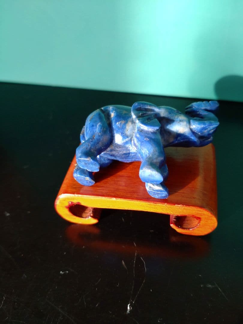 ラピス（瑠璃）の象の置物