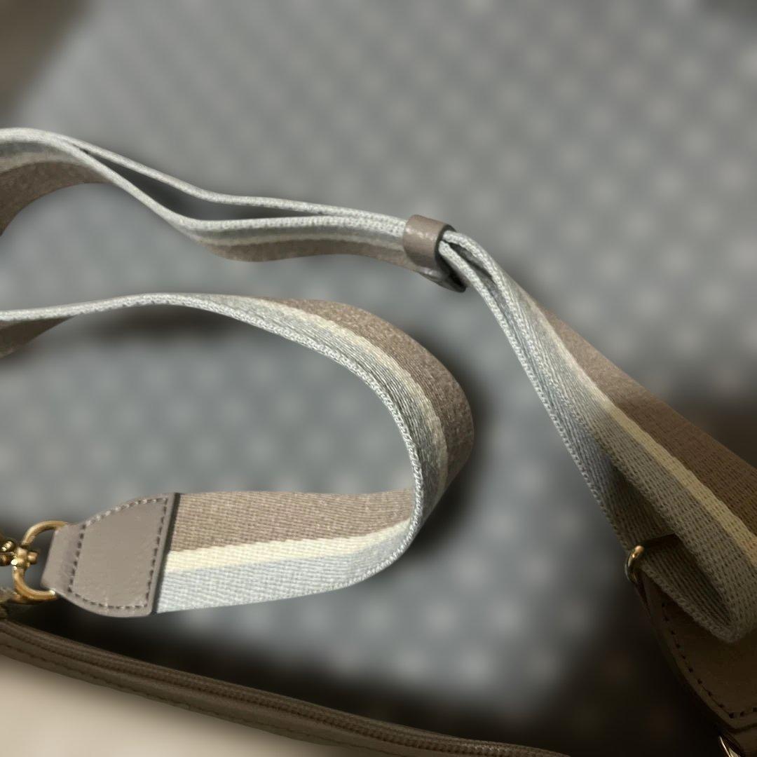 ラシット　ベージュ　2way ショルダーバッグ　モノグラムプレート　新品