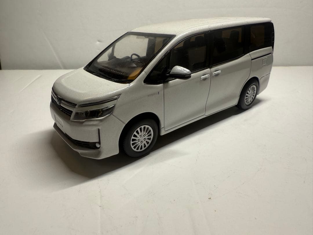 トヨタカラーサンプルミニカー