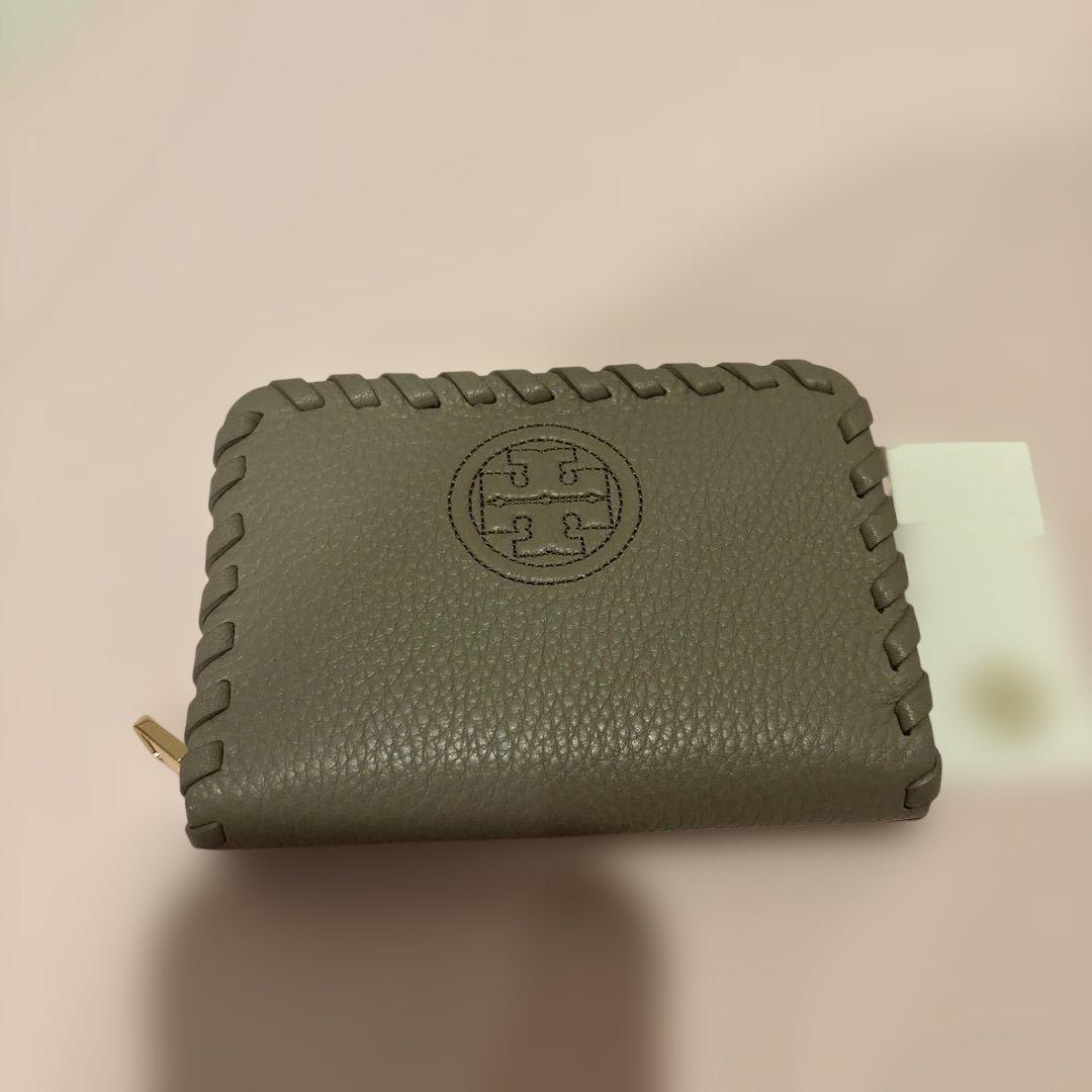 新品　Tory Burch フレンチグレー レザー　ケース