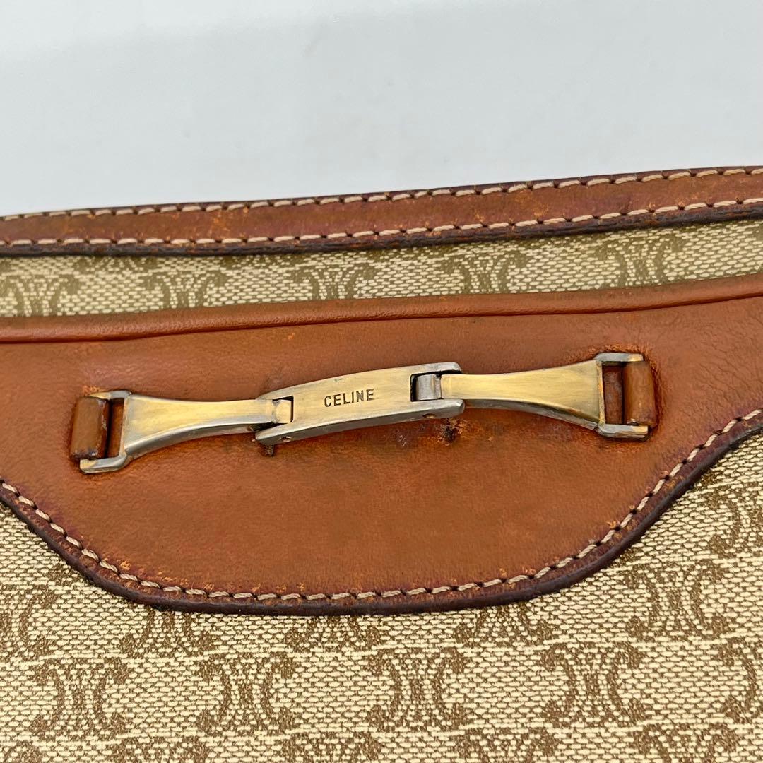 CELINE ショルダーバッグ 斜めがけ ホワイトマカダム柄 ゴールド金具