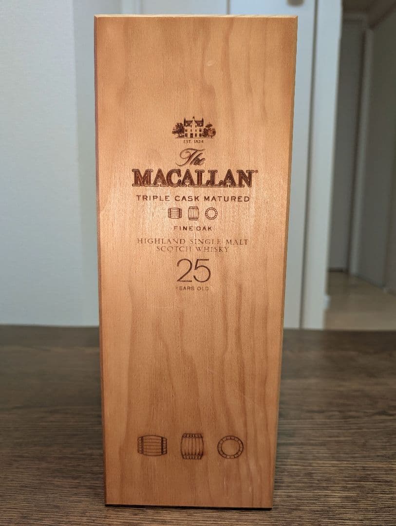 マッカラン25年 木箱入 空き瓶 未洗浄