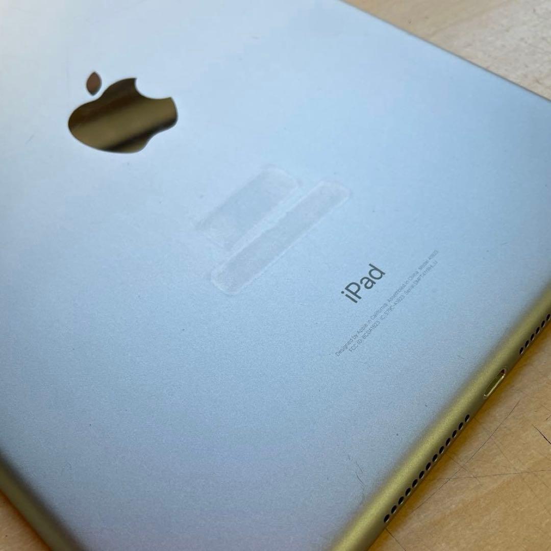 iPad 第5世代　スペースグレイ　32GB SIMフリー　A1823