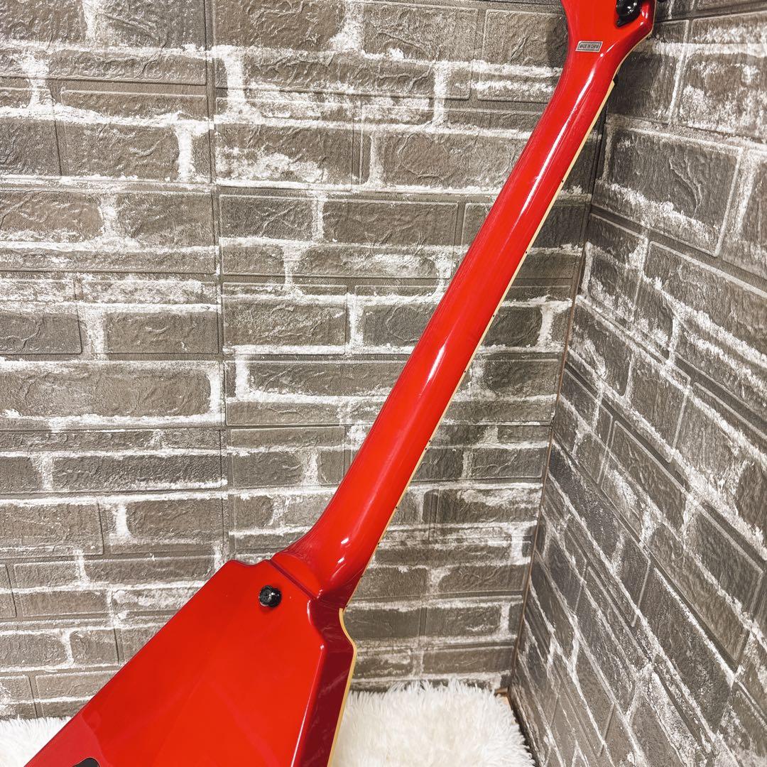 Chatting Bird フライングVタイプ フレイムトップ！セットネック仕様