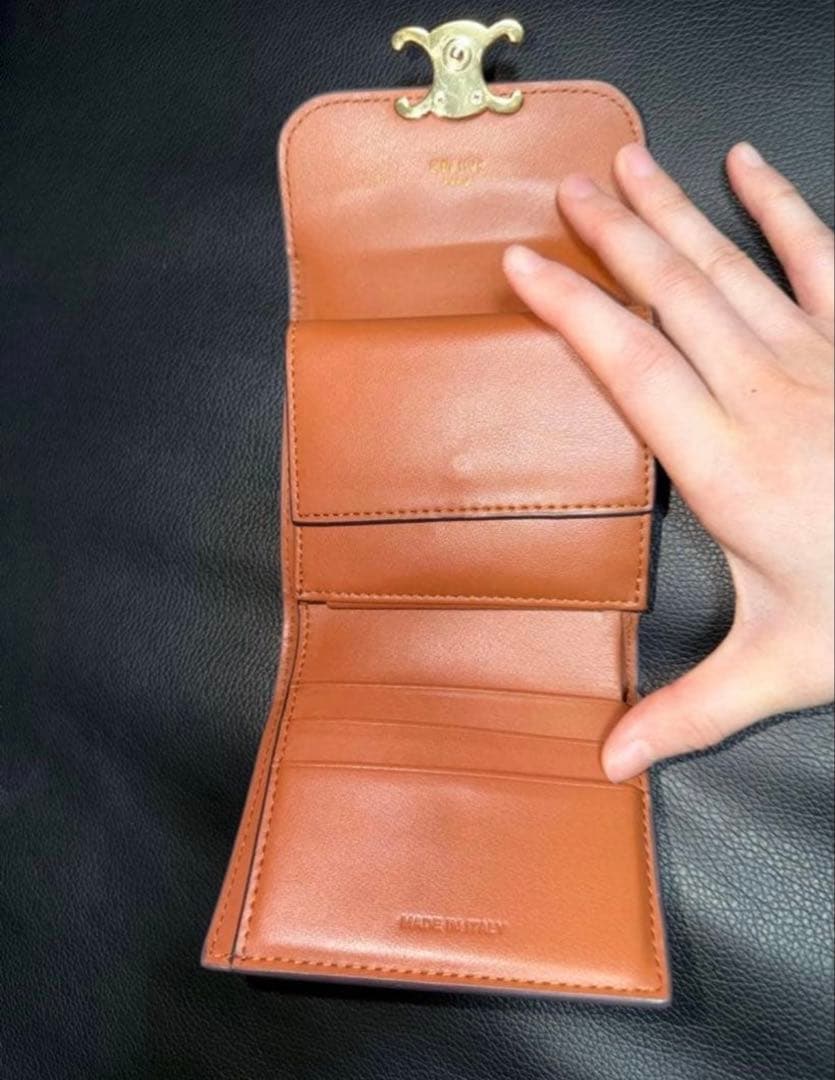 CELINE トリオンフ 三つ折財布