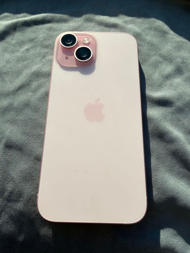 iPhone15 ピンク256GB 本体　2025年購入　新品保護フィルム付き