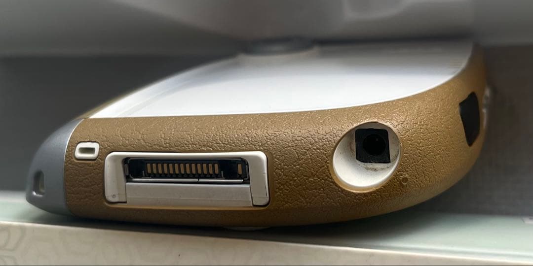 Y*A様 Nokia 7600 本体 ホワイト/ゴールド