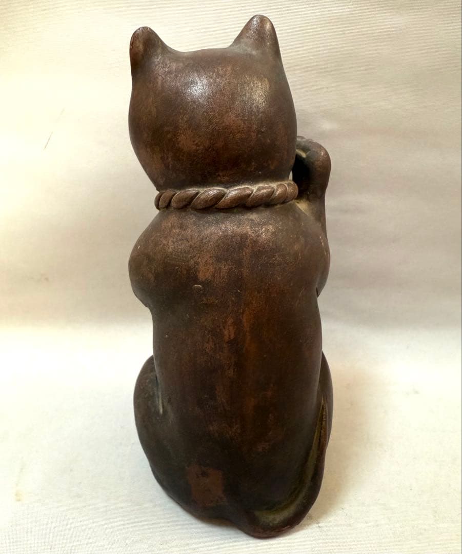 古備前焼　招き猫