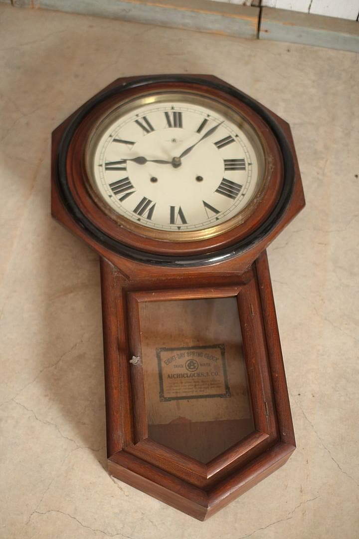 愛知時計製　古い掛時計　八角時計　高さ　82.5㎝