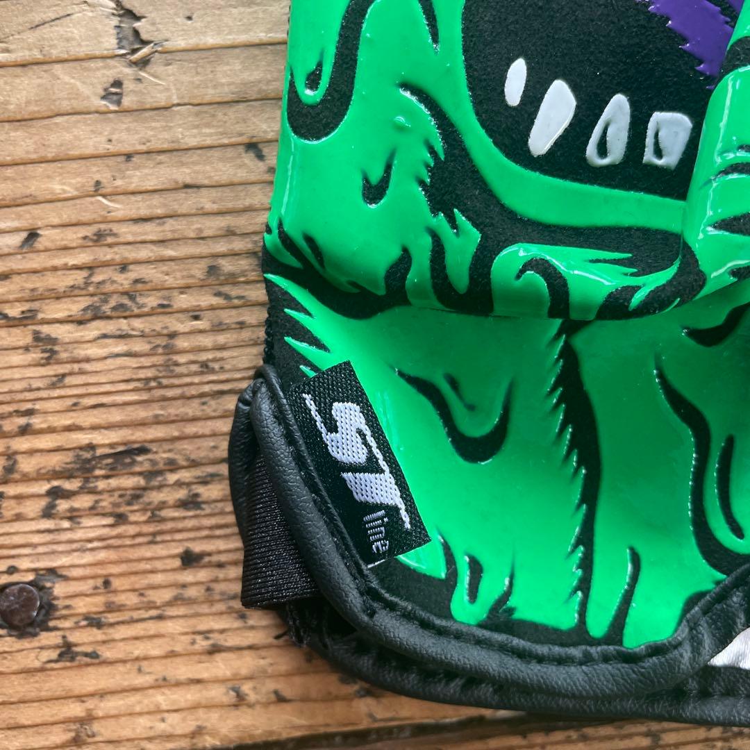 新品　サンタクルーズ x MxMxM スクリーミングハンドグローブ　黒緑