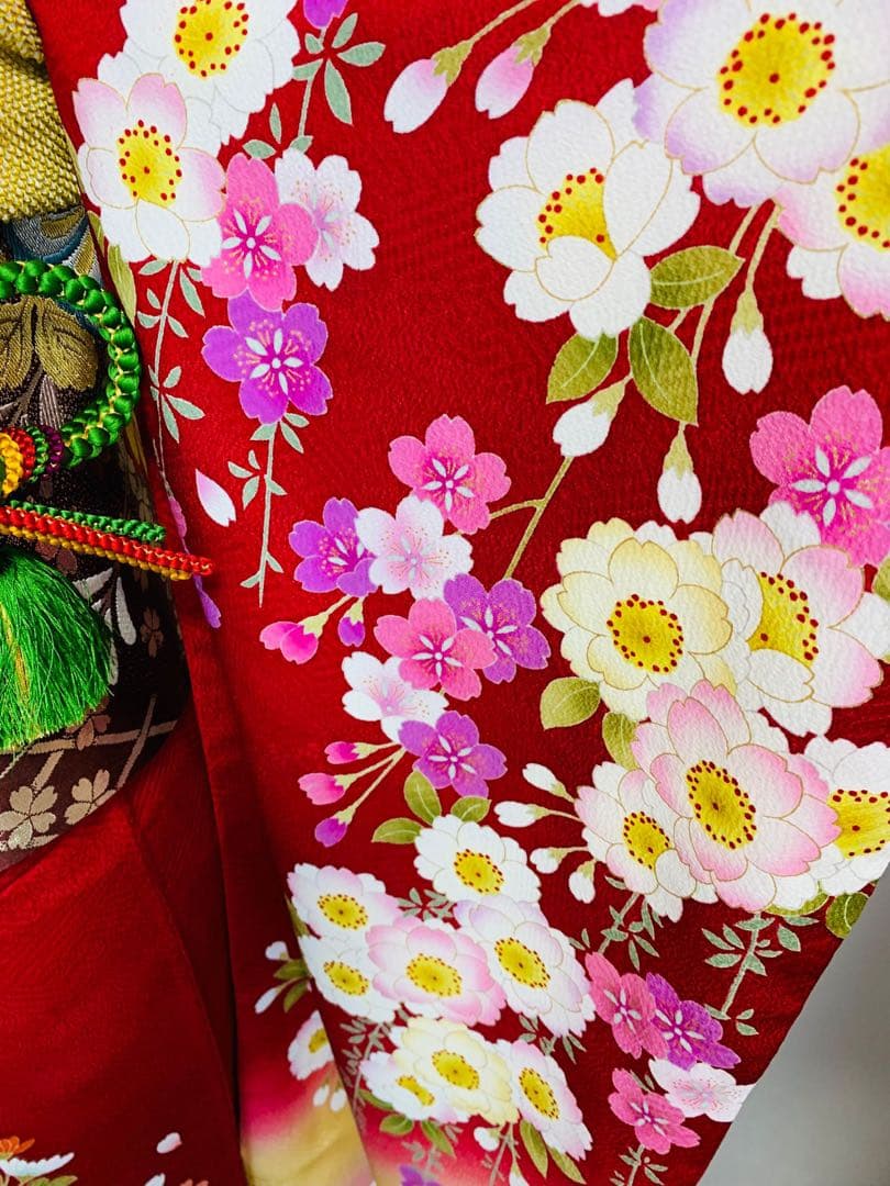 華やかな赤い振袖フルセット　花柄　正絹　美品　成人式