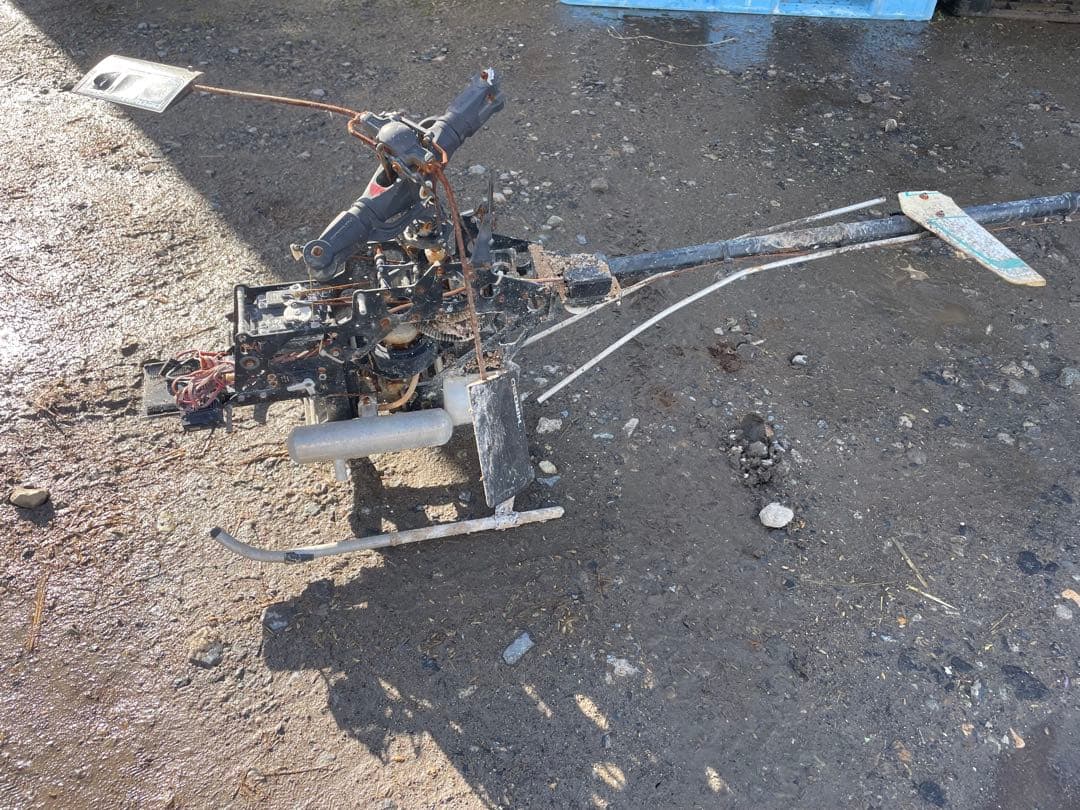 ラジコンヘリコプター 2枚ローター