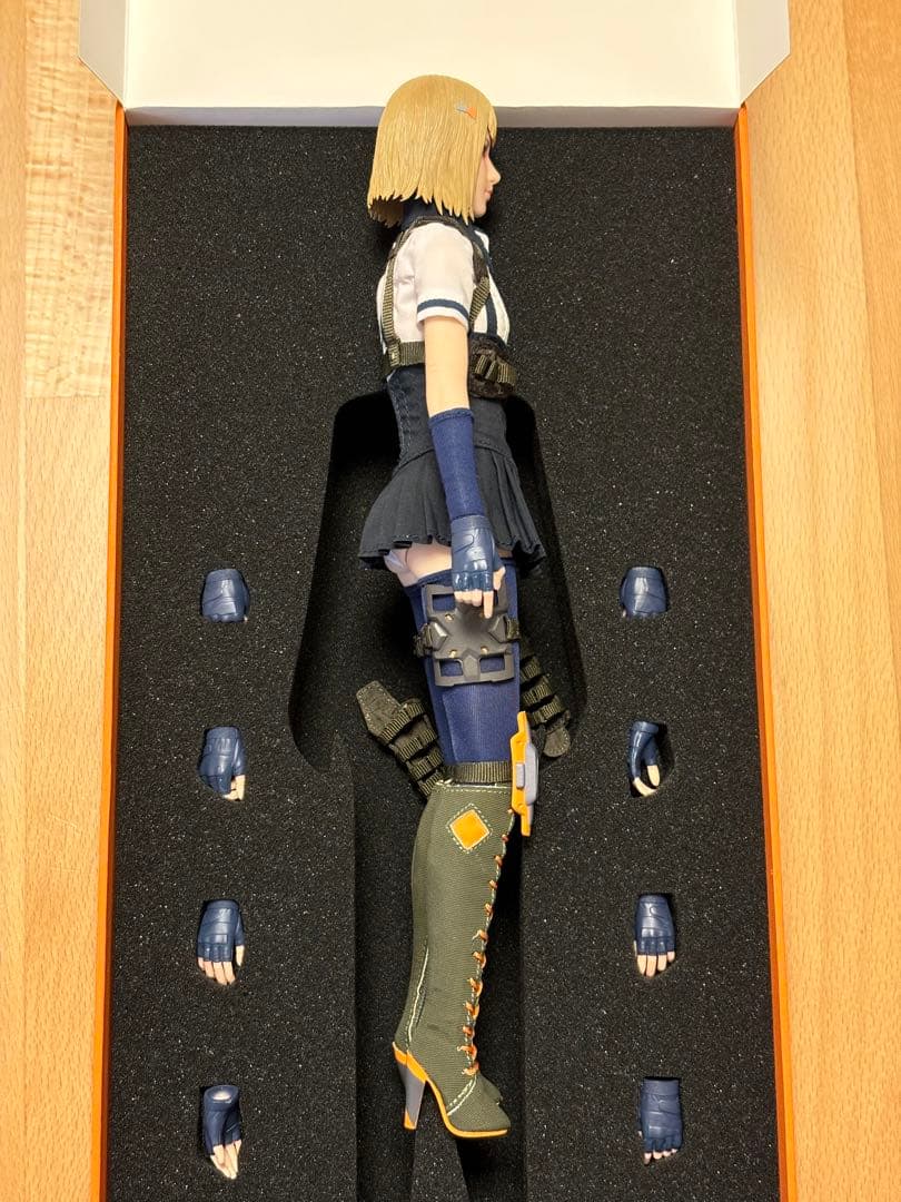 【1/6】i8TOYS SERENE HOUND KATHERINE