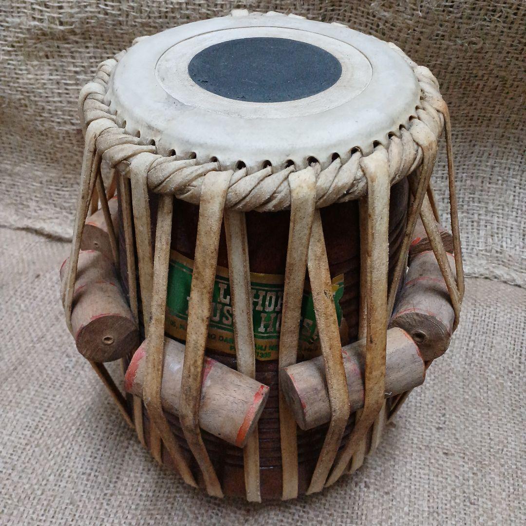 タブラ（インド打楽器）