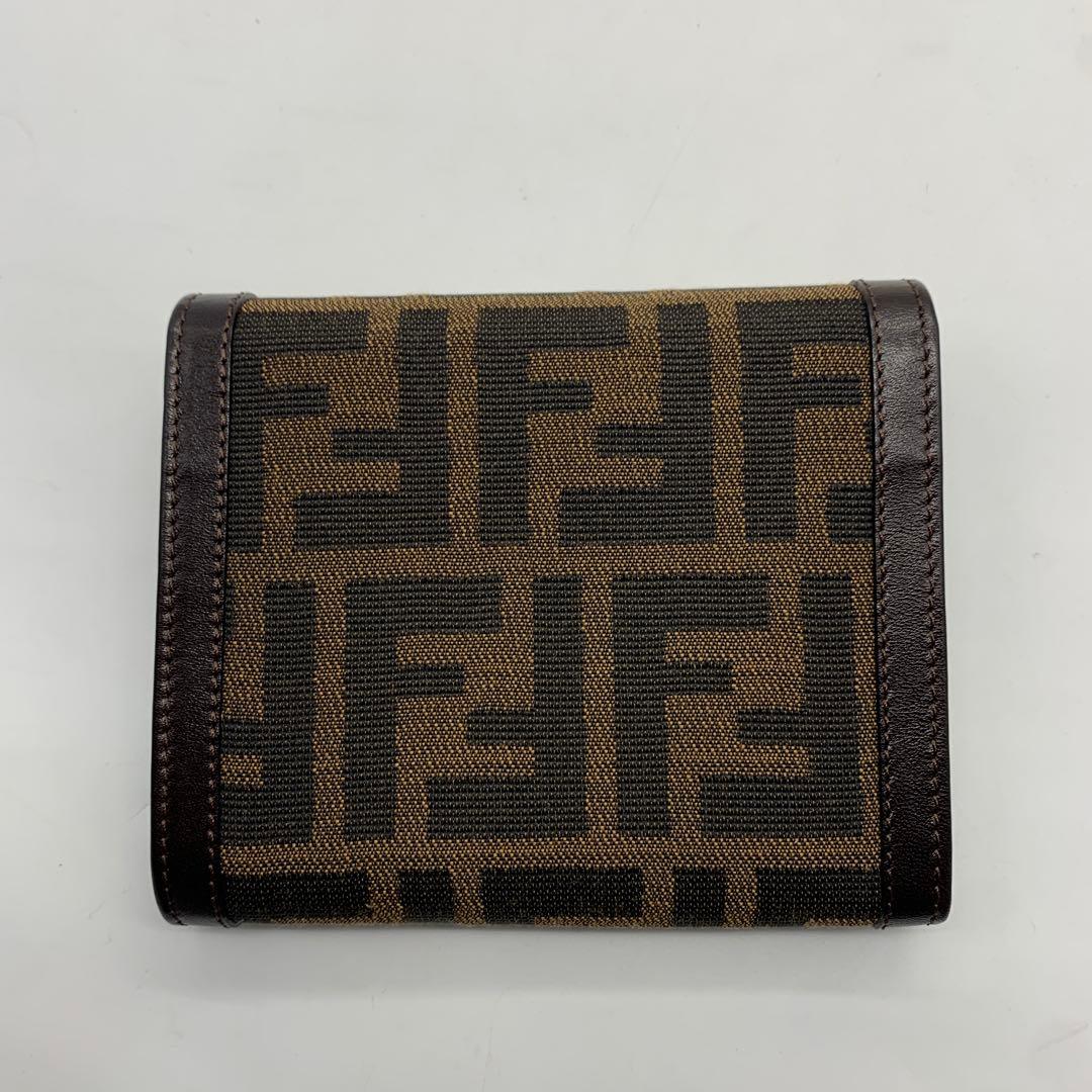 ☆新品未使用☆FENDI☆フェンディ☆二つ折り財布