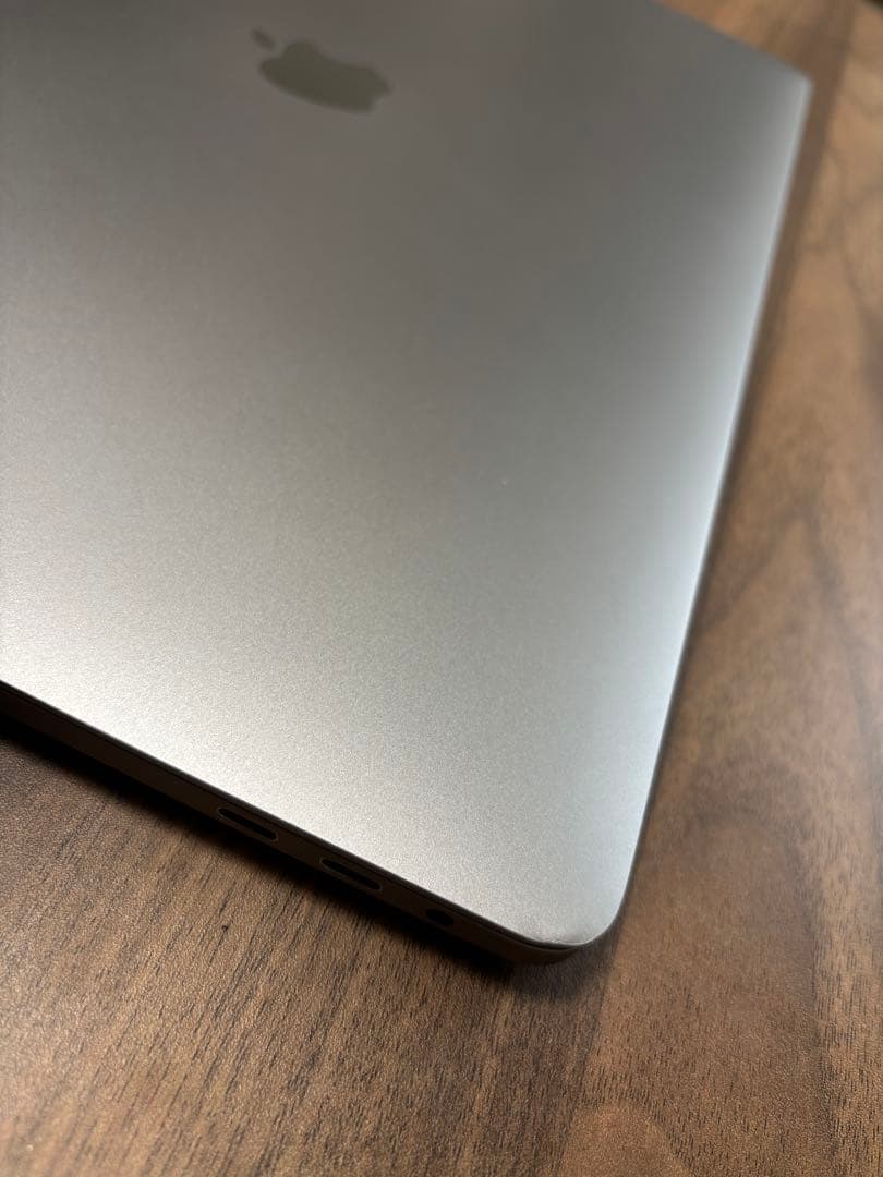 MacBook Pro 16インチ Core i7 32GB 512GB