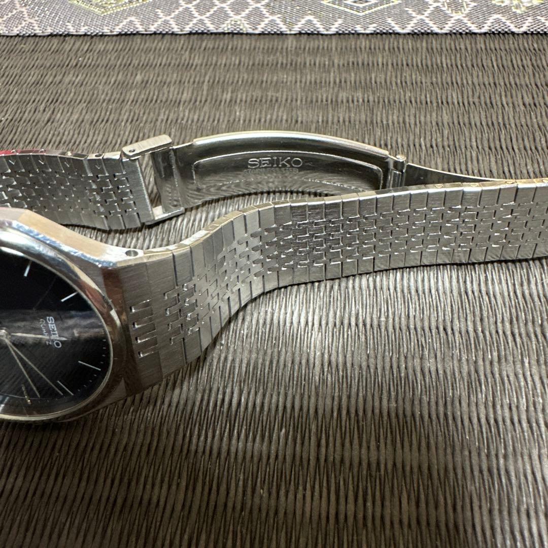 SEIKO クォーツ 腕時計 ダークブルー 稼動品　5931-7010